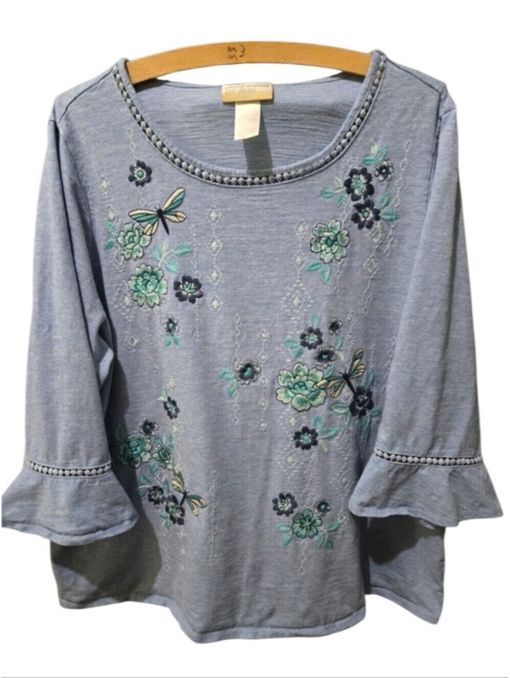 Alfred Dunner Woman Embroidered Dragonfly Floral Top Blue Bell Sleeve Plus Size
